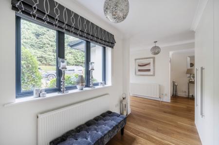 1421378-37-69a6fe...