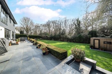 1421378-6-69a6fc6...