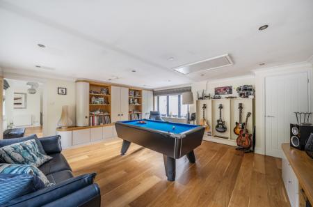 1421378-39-69a6fe...