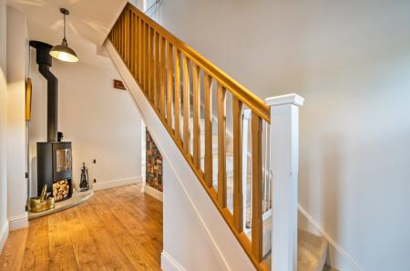 1429932-10-69b443...