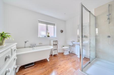 1398072-10-696a1c...