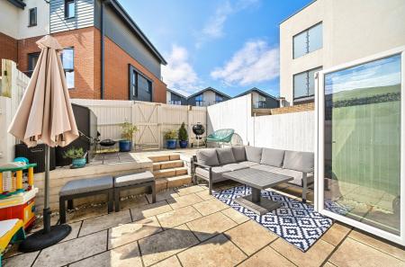 16-68220b8db4046-...