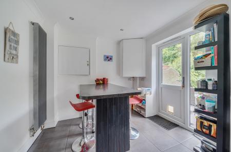 1301467-6-68387ce...