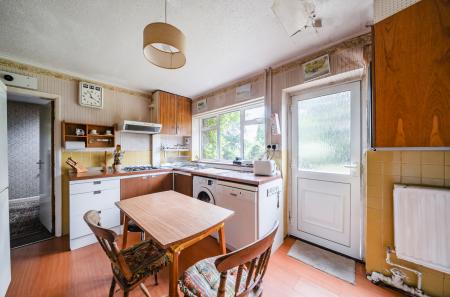 1310645-17-685011...