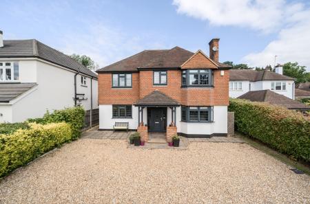 1310654-1-684fe79...