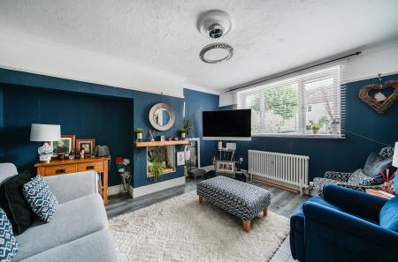 1333452-3-688b98d...