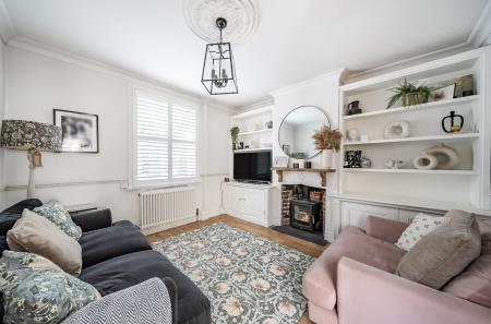 1339886-3-689b6a0...