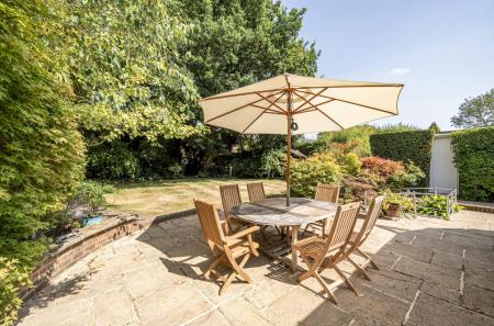 1335977-6-689f160...