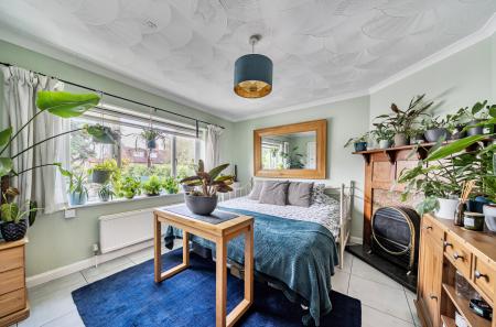 1345183-2-68af076...