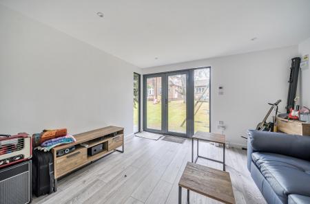 1341014-7-68ada16...