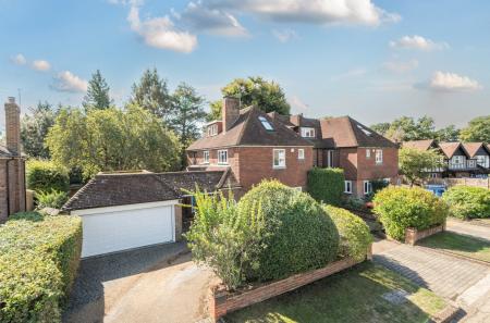 1350464-6-68babf1...