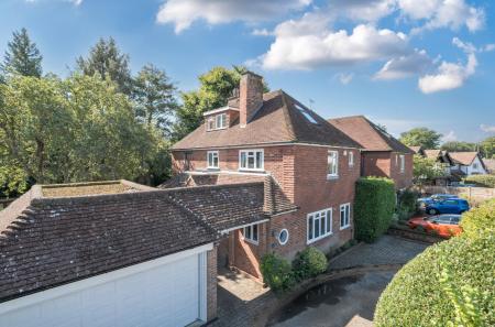 1350464-9-68babf6...