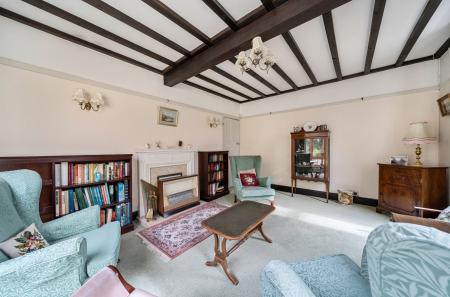 1353845-7-68c18df...