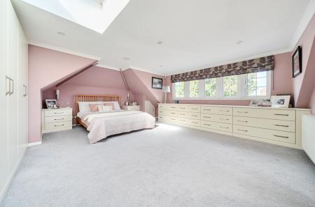 1353165-11-68c3fe...