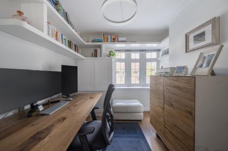 1353165-19-68c404...