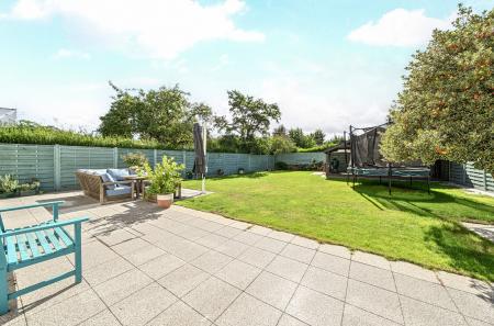 1353165-2-68c3fd0...