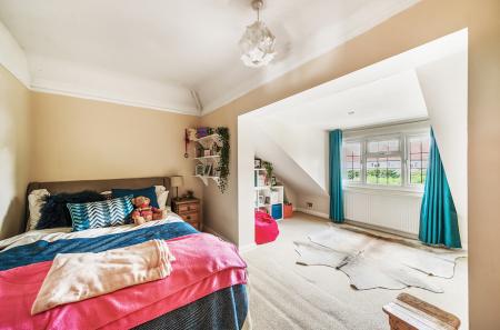 1342757-14-68bf2a...