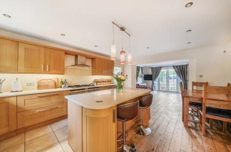 1342757-10-68bf3f...