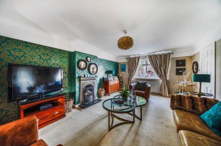 1342757-6-68bf3ee...