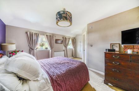 1342757-17-68bf2a...