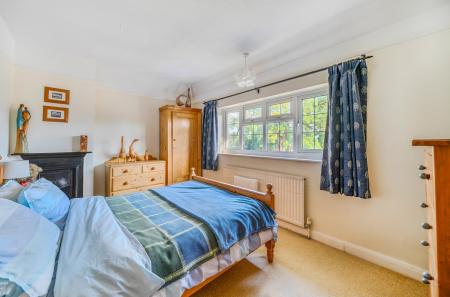 1342757-18-68bf2a...