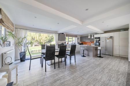 1359067-20-68dab0...