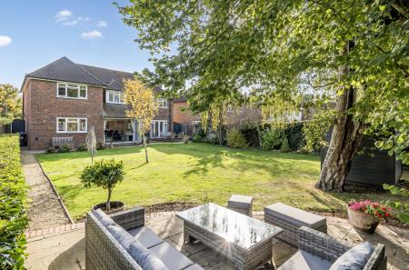 1359067-12-68daaf...