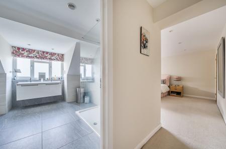 1359067-22-68dab0...