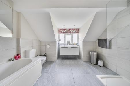 1359067-1-68daaed...