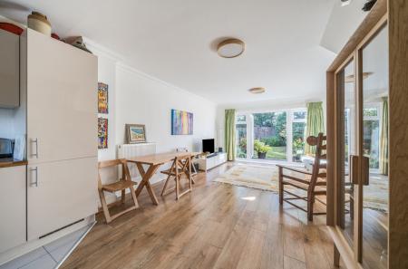 1363167-7-68e38b3...