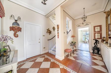 1361822-15-68e3b6...