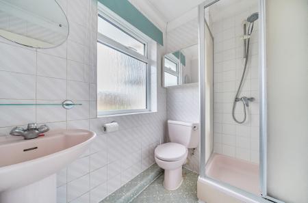 1369346-15-68f0e2...