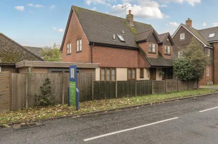 1373149-2-6904ae3...