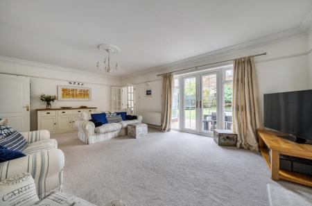 1383690-16-692869...