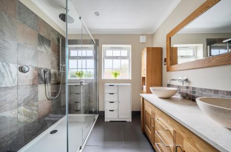 1383690-27-692869...