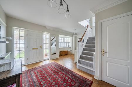 1383690-15-692869...