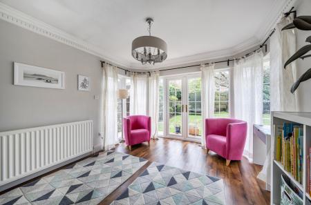 1383690-23-692869...