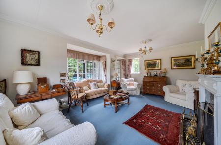 1385762-58-692da9...