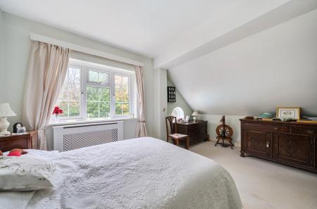 1385762-23-692da5...