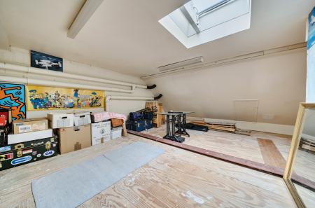 1396176-17-695d22...