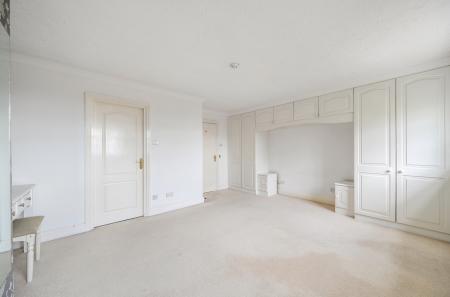 1396176-12-695d21...