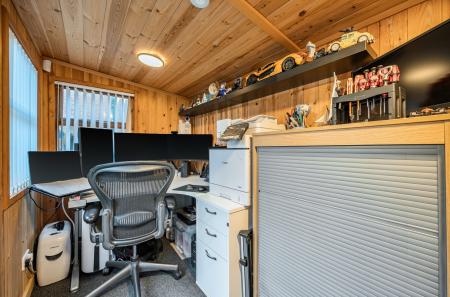 1401690-18-697249...