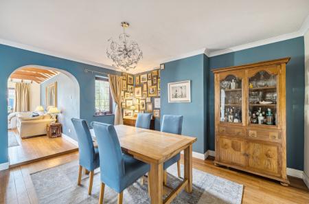 1403624-15-697a0c...