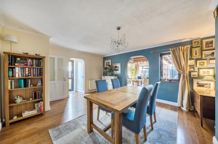 1403624-13-697a0b...