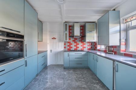 1405752-17-697a74...