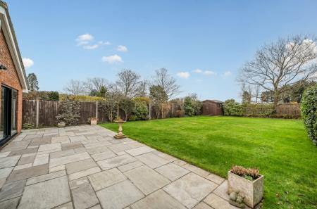 1406562-4-6980cd5...