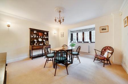 1404835-14-6981d1...