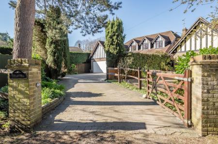 1432161-1-69ba7c5...