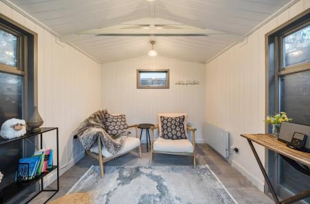 1405773-7-6981c9a...