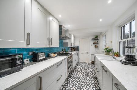 1405773-19-6981ca...